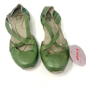 Ahnu Shoes Womens Karma Mary Jane Flats Green Leather Round Toe Casual Comfort 8